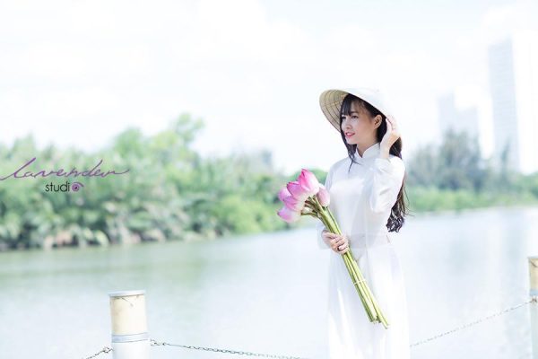 Hướng dẫn tạo dáng đẹp khi chụp ảnh áo dài nghệ thuật