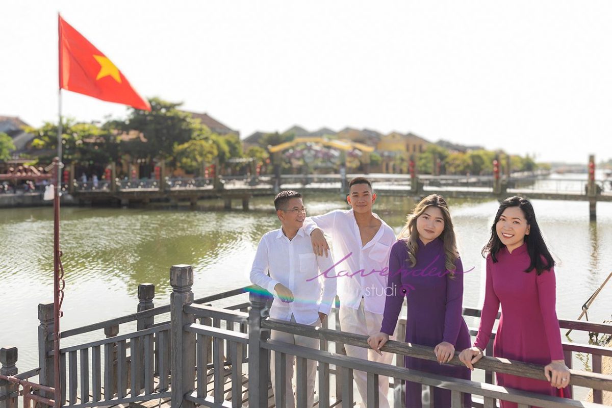 Thuê chụp hình gia đình ở Hội An giá bao nhiêu