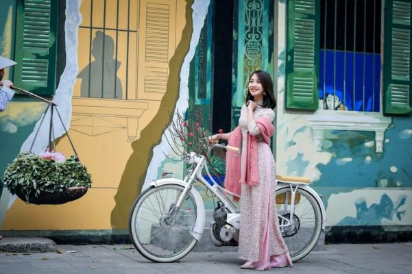 Làm gì để chọn được studio chụp hình Tết giá rẻ năm 2025