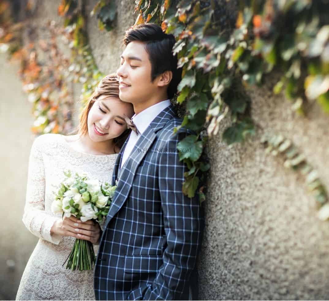 10 cách tạo dáng chụp ảnh cưới phong cách Hàn Quốc đẹp