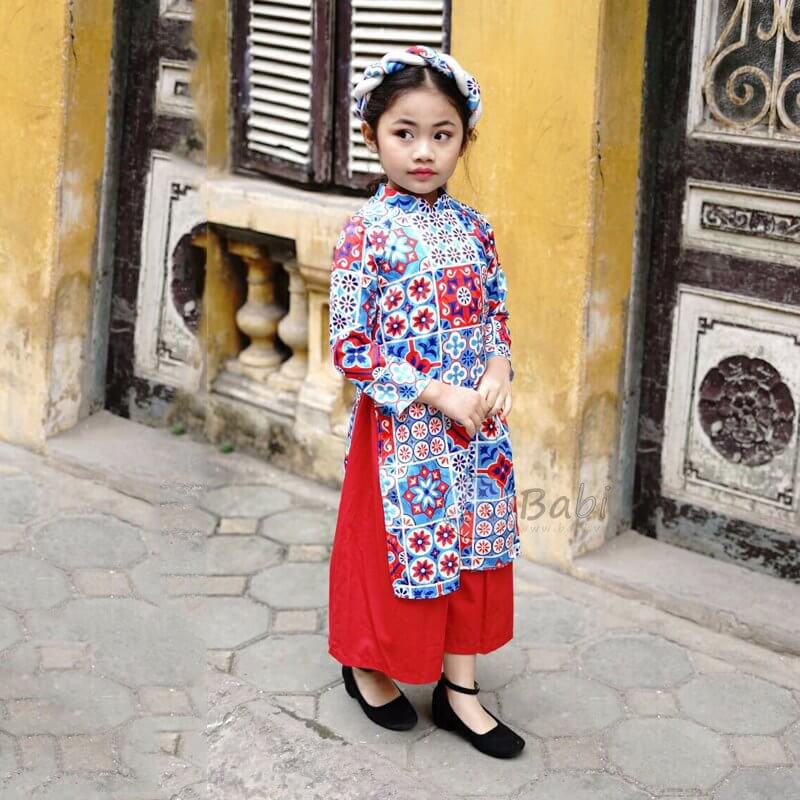 Cách tạo dáng chụp ảnh áo dài cho bé: Những gợi ý hoàn hảo Cách tạo dáng chụp ảnh áo dài cho bé: Những gợi ý hoàn hảo