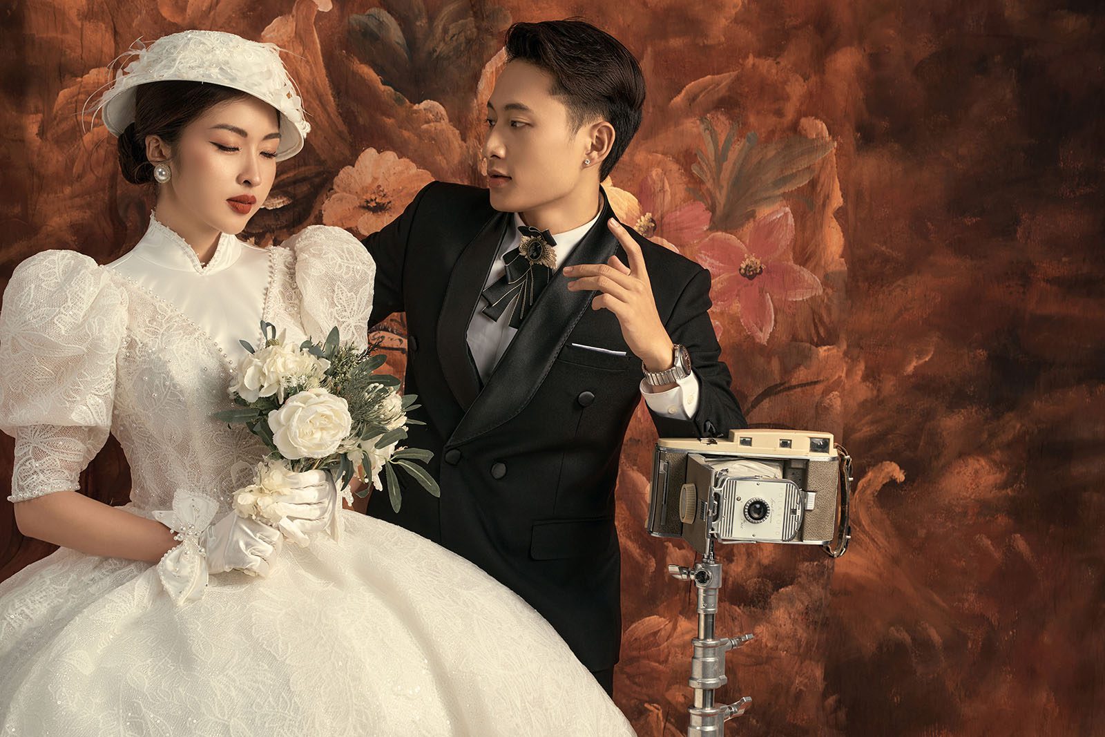 Chụp hình cặp đôi dễ thương: Ghi lại khoảnh khắc lãng mạn và ngọt ngào Chụp hình cặp đôi dễ thương: Ghi lại khoảnh khắc lãng mạn và ngọt ngào