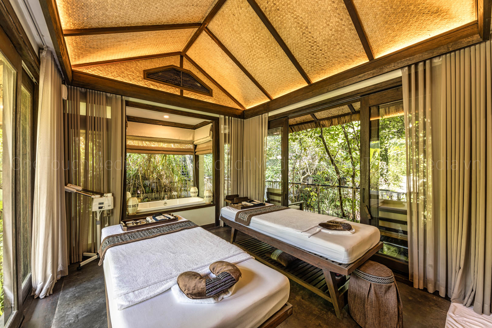 Chụp ảnh quảng cáo khách sạn, nhà hàng và resort tại Hà Nội: Top 10 dịch vụ tốt nhất